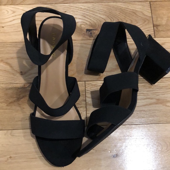 Bamboo Black Strappy Sandals with heel size 10 - Picture 1 of 4